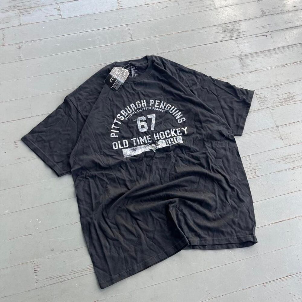 2000s Deadstock Pittsburgh Penguins NHL Hockey Tee Shirt
